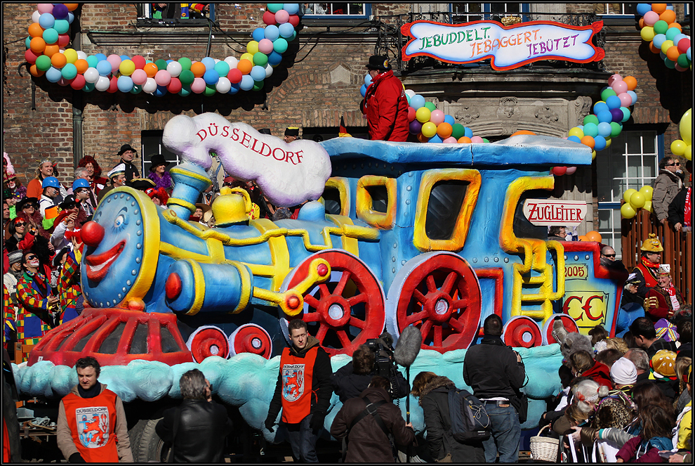 Rosenmontagszug 2011 in Düsseldorf