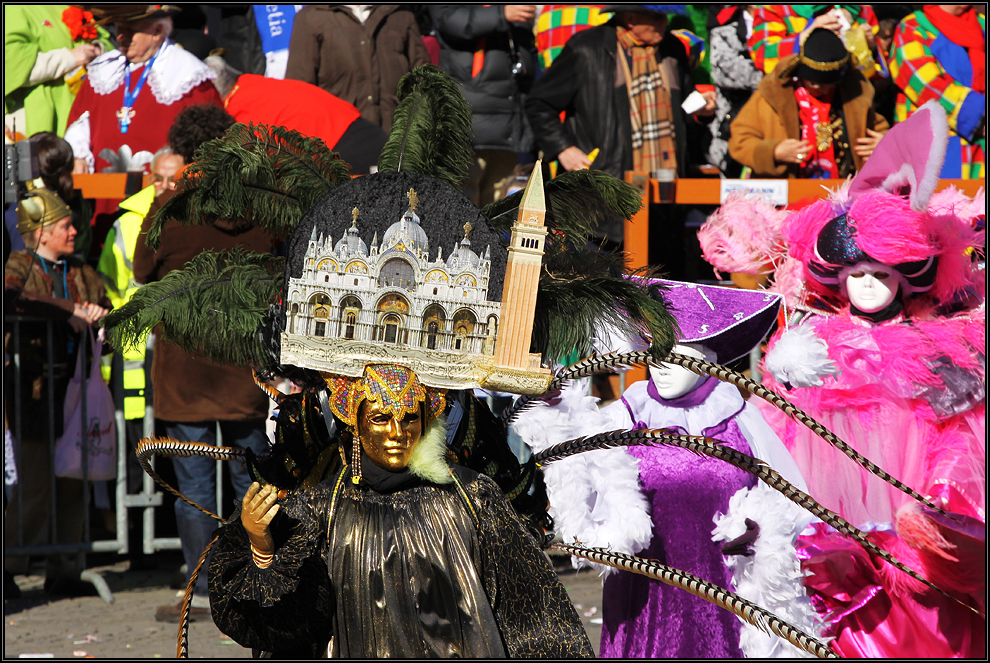 Rosenmontagszug 2011 in Düsseldorf