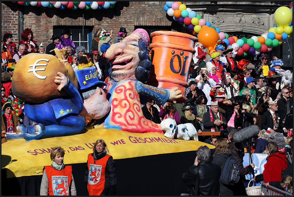 Rosenmontagszug 2011 in Düsseldorf