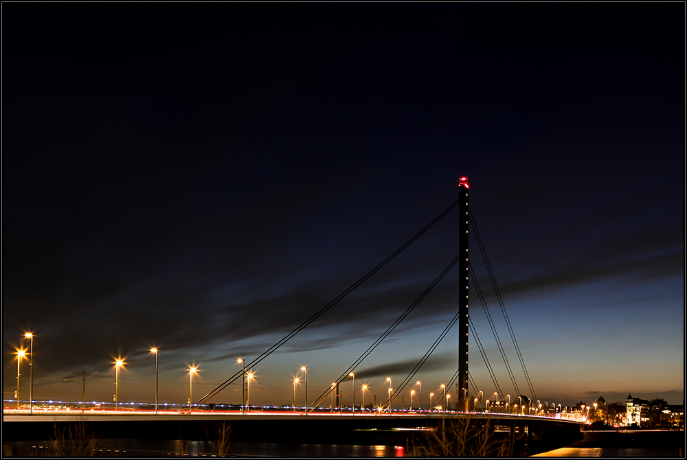 Oberkasseler Brücke - Düsseldorf