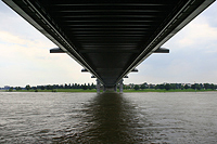  Düsseldorf - Kniebrücke