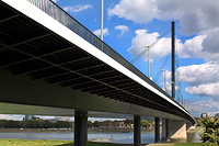 Duesseldorf - Oberkasseler Brücke